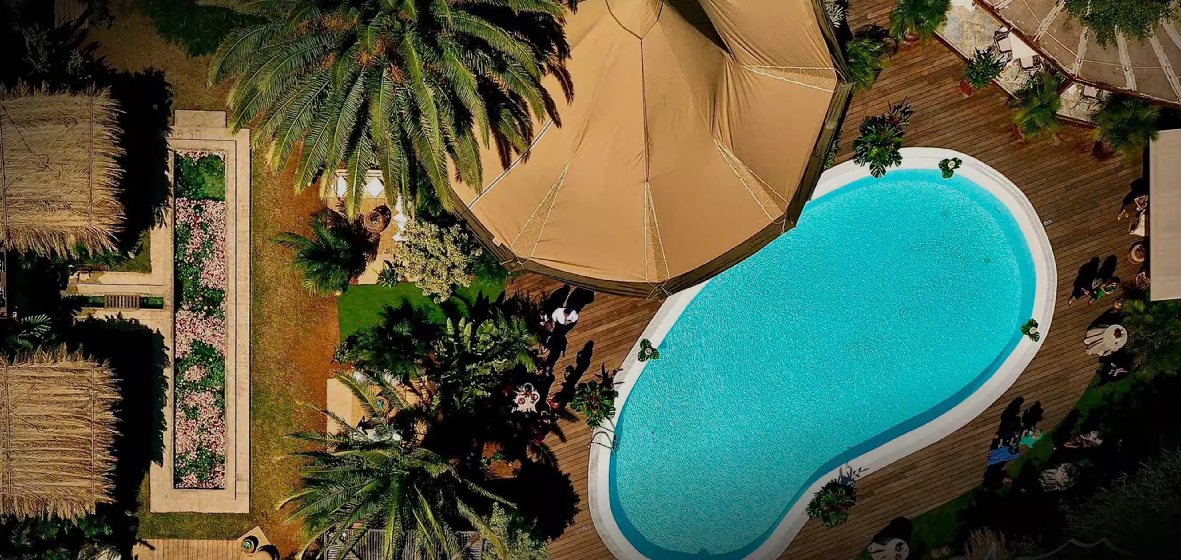 pages.services.party_rooms.alt